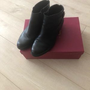 Munro Leather booties
